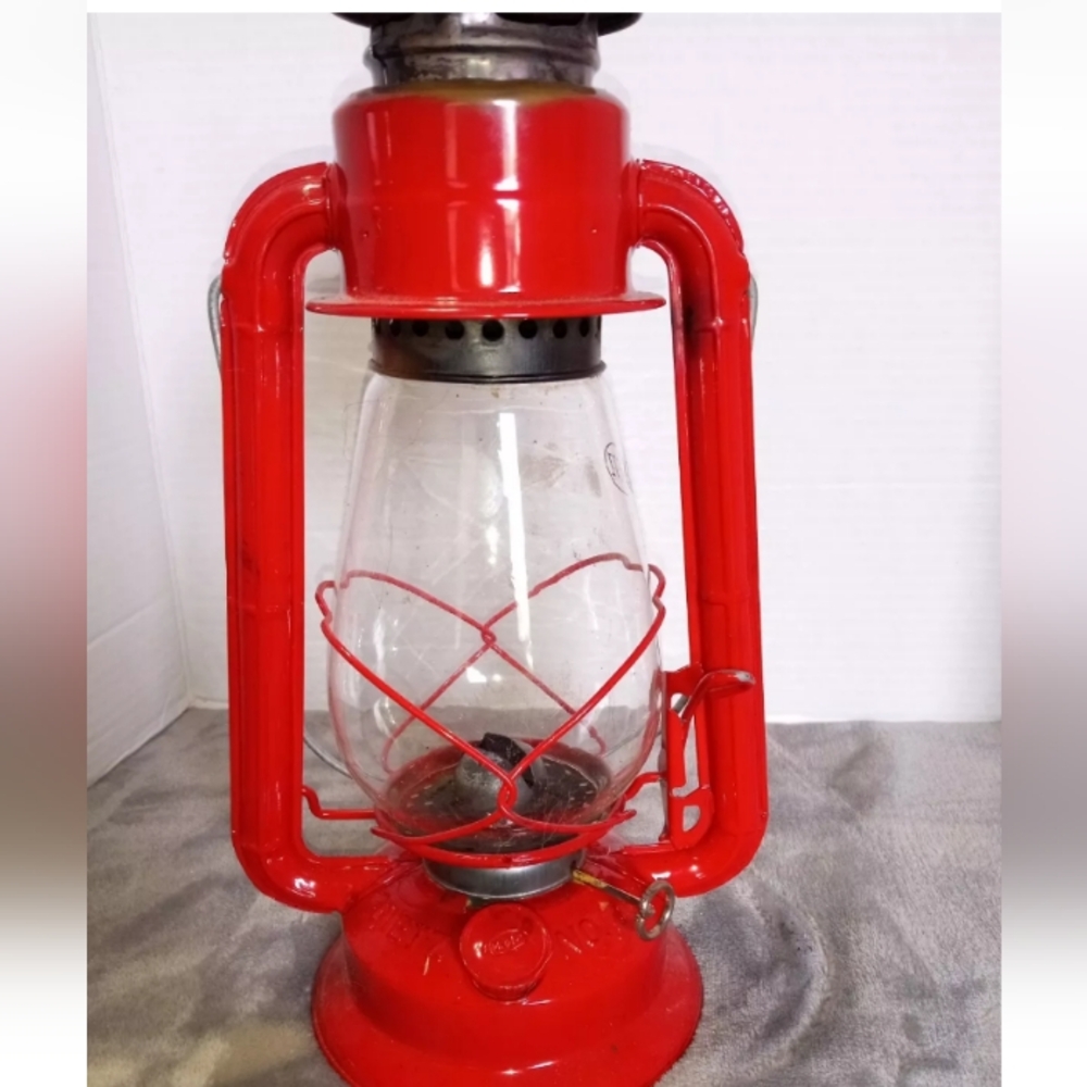 Vintage Dietz Junior Kerosene Lantern No. 20 Clear Globe 12" Tall Syracuse N.Y